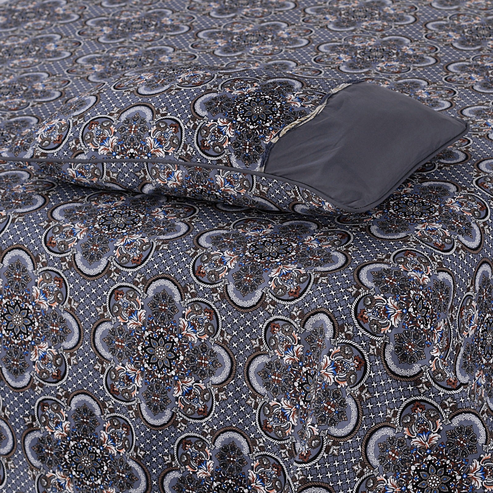 3 Pcs Bed sheet B-038